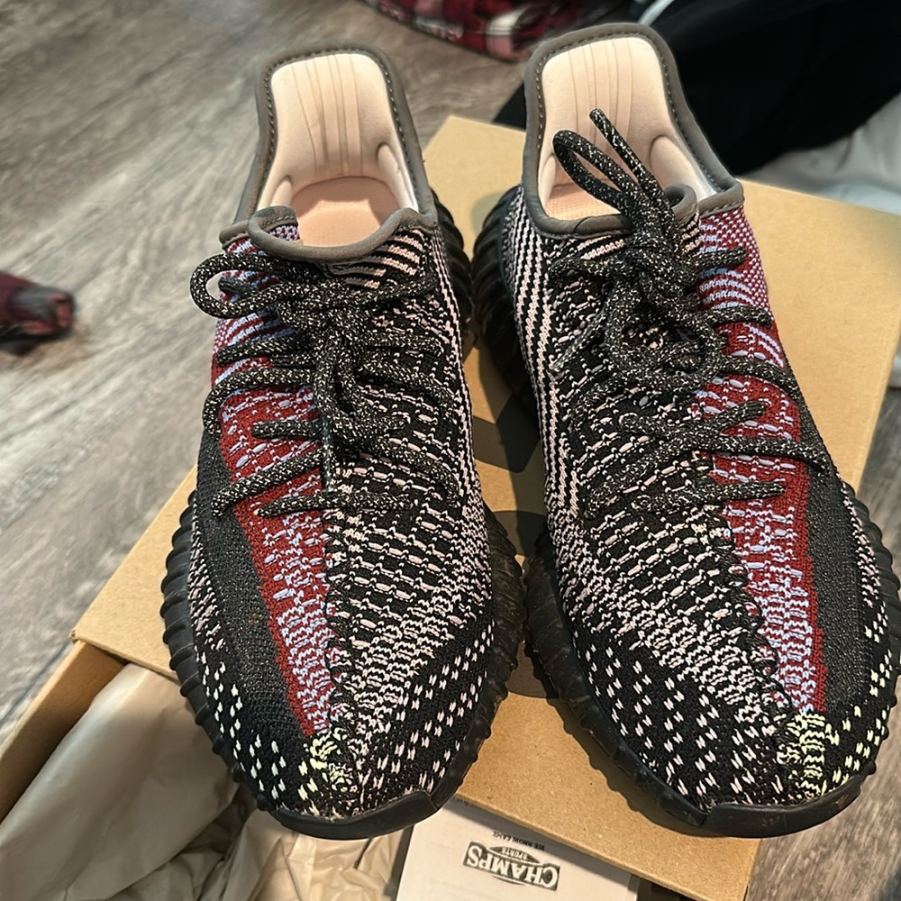 YEEZY BOOST 350